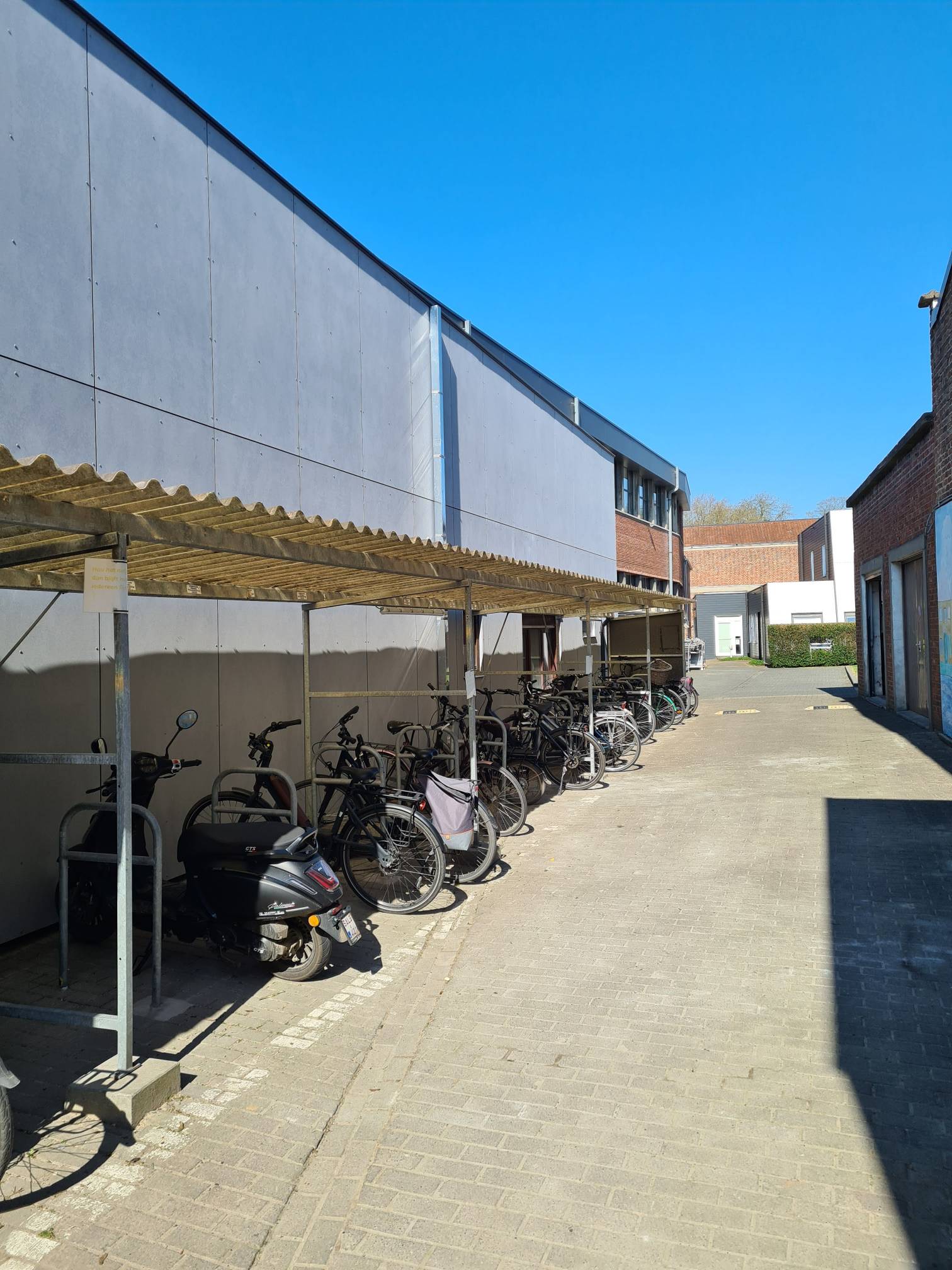 KORTRIJK - Gevelrenovatie gestuurd